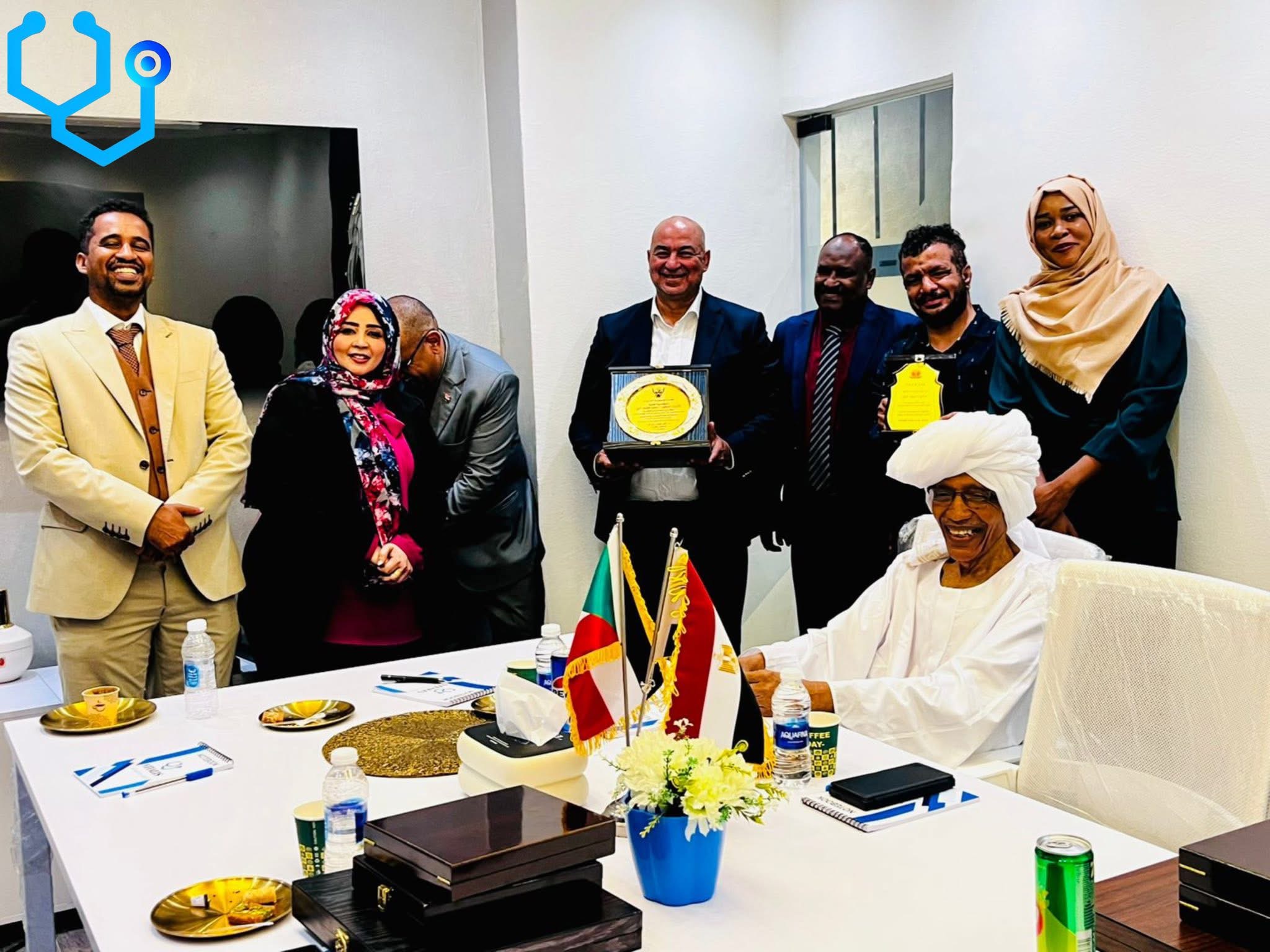 تكريم رفيع لأطباء مصريين تقديرًا لإسهامهم في تدريب وتأهيل الكوادر الطبية السودانية